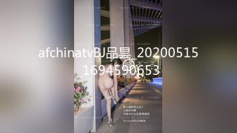 纯天然素颜女票苗条身材穿性感裤衩俯身舔弄大鸡巴